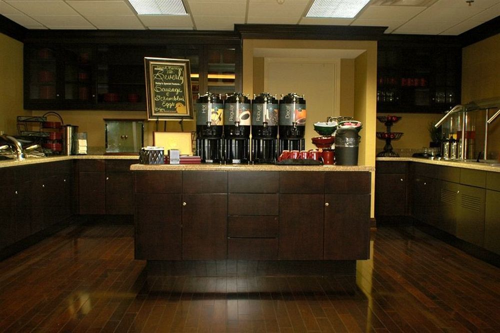 Homewood Suites By Hilton Louisville-East Restoran foto